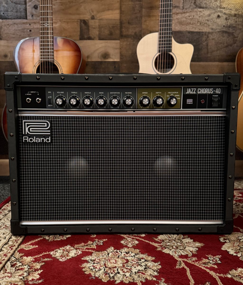 USED Roland JC-40 Jazz Chorus 2-Channel 40-Watt 2x10 Combo