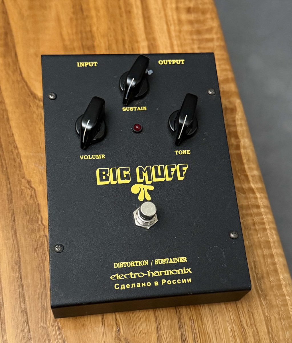 USED Electro-Harmonix Big Muff Pi Russian Black Fuzz Pedal